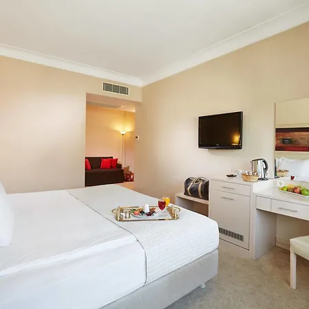 Kordon Alsancak Otel 3*