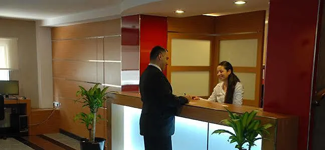 מלון Kordon Alsancak