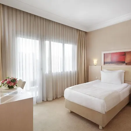 Hotel Kordon Alsancak 3*