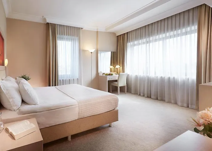 Kordon Alsancak Szálloda 3*