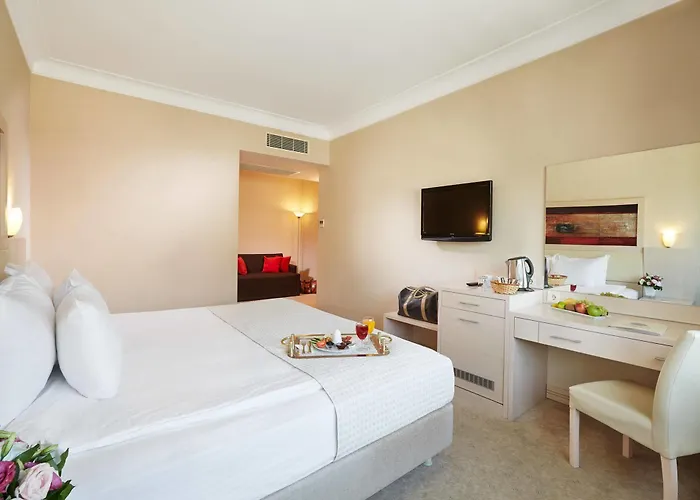 Kordon Alsancak Otel 3*