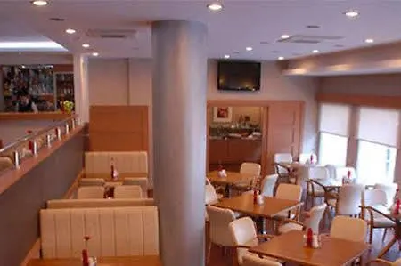 Hotel Kordon Alsancak 3*