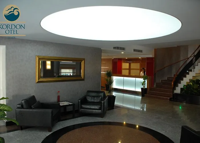 Kordon Alsancak Otel 3*